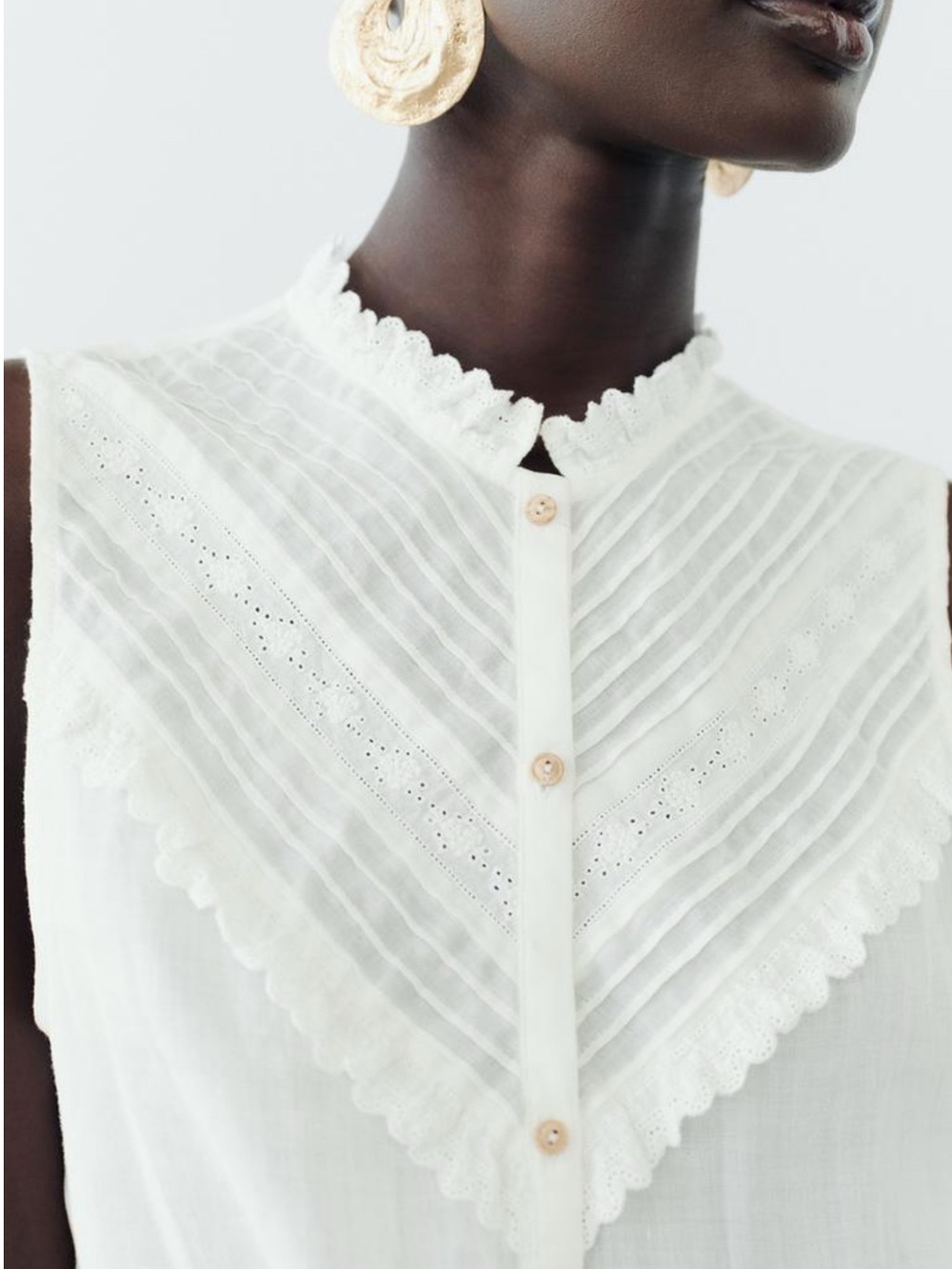Zara Sleeveless Top With Lace Trim